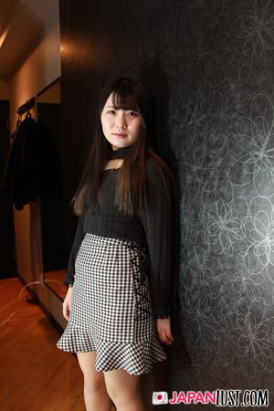 Cute Japanese Teen Gets Her Hole Toyed And Fucked POV - Photo 57