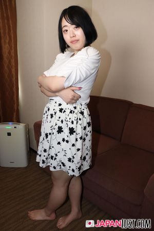 Cute Japan Teen Freshly Shaved For POV Sex - Photo 348
