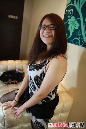 Nerdy Japanese Teen Has A Sexual Appetite - Photo 20