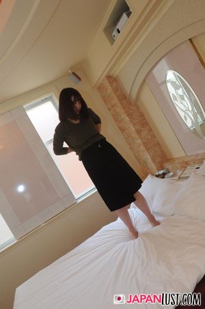 Shy Japanese Amateur With Perfect Natural Body POV Sex - Photo 41