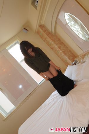 Shy Japanese Amateur With Perfect Natural Body POV Sex - Photo 43