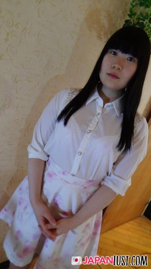 Adorable Japanese Teen Filled With POV Creampie - Photo 2