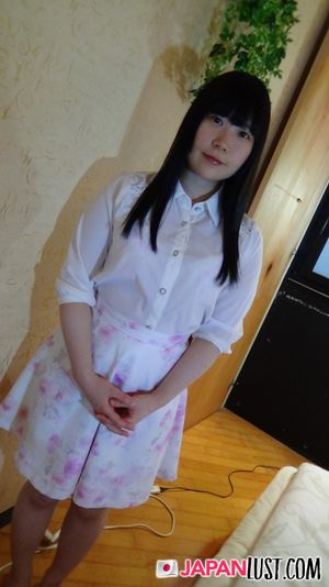 Adorable Japanese Teen Filled With POV Creampie - Photo 6