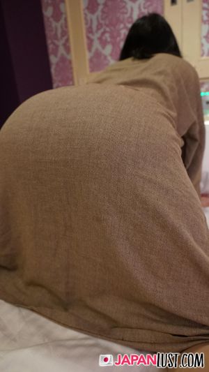 Japanese Amateur Wants Her Hairy Pussy Pounded - Photo 37