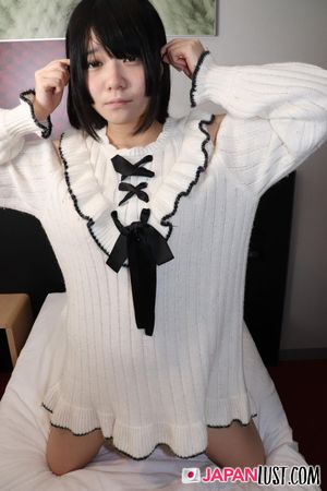 Cute Amateur Japanese Wants POV Creampie In Shaved Pussy - Photo 435