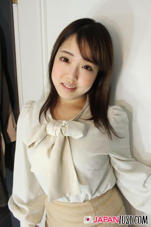 Shaved Japanese Teen Enjoys Hot Cock and POV Creampie - Photo 37