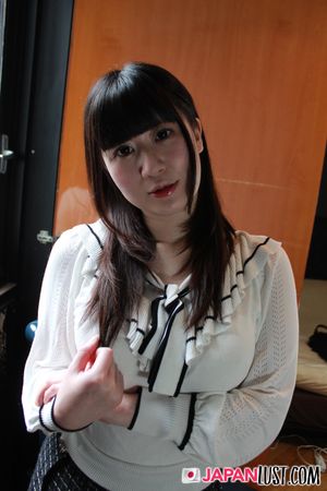 Curvy Japanese Hottie with Natural Tits Craves Hard Cock and Creampie in Shaved Pussy - Photo 30