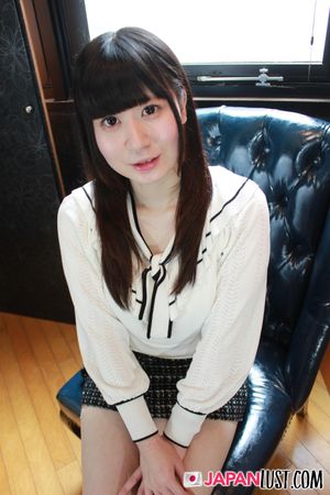 Curvy Japanese Hottie with Natural Tits Craves Hard Cock and Creampie in Shaved Pussy - Photo 6