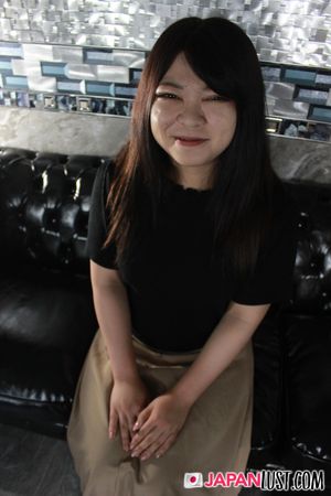Japanese Teen With Thick Curvy Ass Enjoys Deep Pussy Banking and Cumload - Photo 10