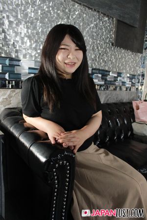 Japanese Teen With Thick Curvy Ass Enjoys Deep Pussy Banking and Cumload - Photo 21