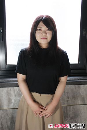 Japanese Teen With Thick Curvy Ass Enjoys Deep Pussy Banking and Cumload - Photo 26