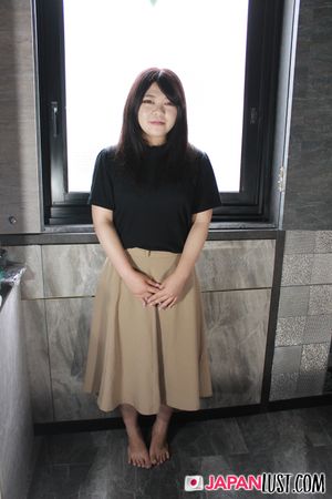 Japanese Teen With Thick Curvy Ass Enjoys Deep Pussy Banking and Cumload - Photo 27