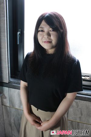 Japanese Teen With Thick Curvy Ass Enjoys Deep Pussy Banking and Cumload - Photo 30
