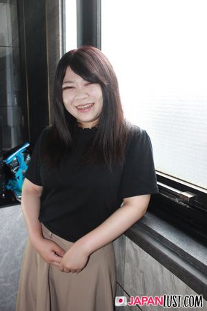 Japanese Teen With Thick Curvy Ass Enjoys Deep Pussy Banking and Cumload - Photo 36