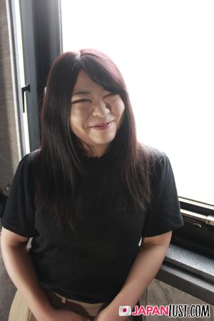 Japanese Teen With Thick Curvy Ass Enjoys Deep Pussy Banking and Cumload - Photo 38