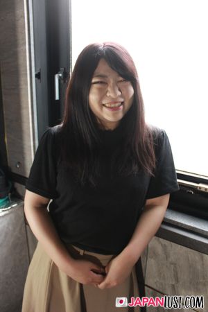 Japanese Teen With Thick Curvy Ass Enjoys Deep Pussy Banking and Cumload - Photo 40