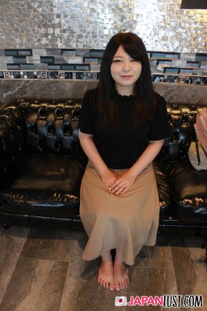 Japanese Teen With Thick Curvy Ass Enjoys Deep Pussy Banking and Cumload - Photo 5