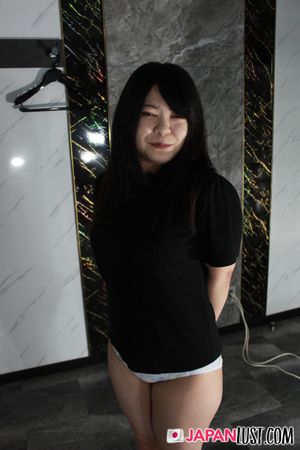 Japanese Teen With Thick Curvy Ass Enjoys Deep Pussy Banking and Cumload - Photo 65