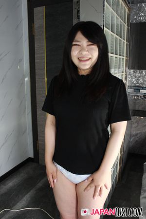 Japanese Teen With Thick Curvy Ass Enjoys Deep Pussy Banking and Cumload - Photo 73
