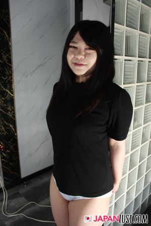 Japanese Teen With Thick Curvy Ass Enjoys Deep Pussy Banking and Cumload - Photo 80