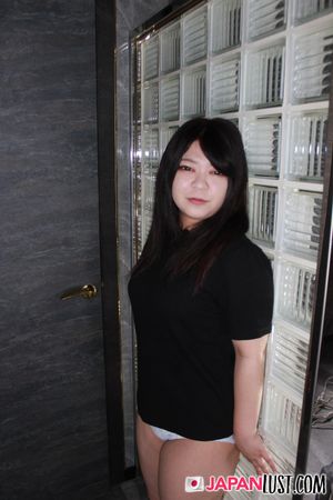Japanese Teen With Thick Curvy Ass Enjoys Deep Pussy Banking and Cumload - Photo 89