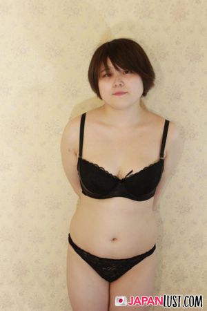 Short-Hair Japanese Teen Wants Intense Orgasm and Creampie - Photo 111