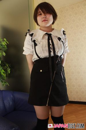 Short-Hair Japanese Teen Wants Intense Orgasm and Creampie - Photo 52