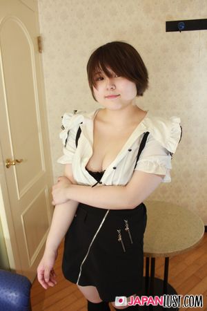 Short-Hair Japanese Teen Wants Intense Orgasm and Creampie - Photo 75
