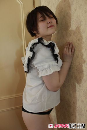 Short-Hair Japanese Teen Wants Intense Orgasm and Creampie - Photo 99