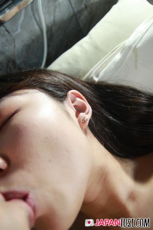 Small Tits Japanese Teen Pussy Creampied During Interview - Photo 566