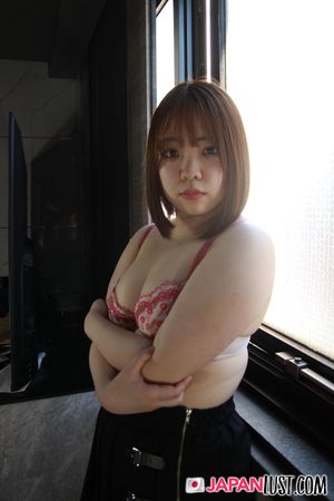 Chubby Japanese Babe Enjoys Doggystyle Banging and Creampie - Photo 120
