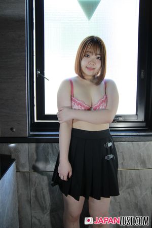 Chubby Japanese Babe Enjoys Doggystyle Banging and Creampie - Photo 133