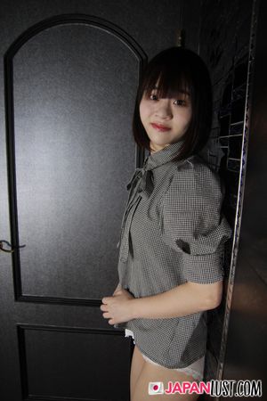 Big Creampie In Shaved Japanese Pussy - Photo 105