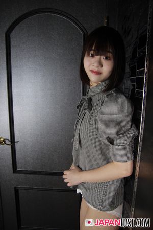Big Creampie In Shaved Japanese Pussy - Photo 107