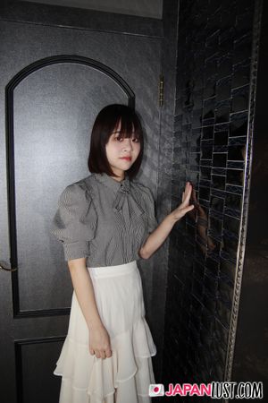 Big Creampie In Shaved Japanese Pussy - Photo 23