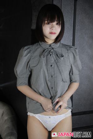 Big Creampie In Shaved Japanese Pussy - Photo 89