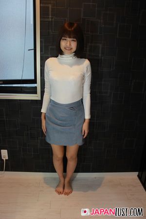 Hot curvy Japanese Teen Got Her Pussy Creampie - Photo 17