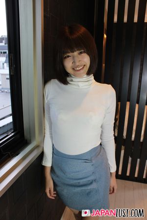 Hot curvy Japanese Teen Got Her Pussy Creampie - Photo 25