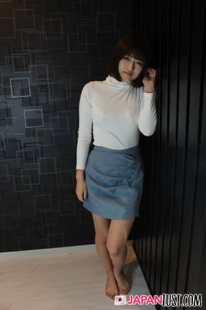 Hot curvy Japanese Teen Got Her Pussy Creampie - Photo 35