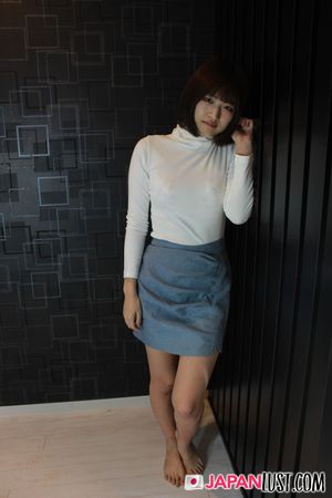Hot curvy Japanese Teen Got Her Pussy Creampie - Photo 36