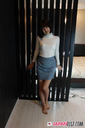 Hot curvy Japanese Teen Got Her Pussy Creampie - Photo 39
