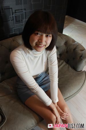 Hot curvy Japanese Teen Got Her Pussy Creampie - Photo 6
