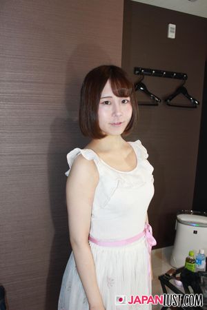 Sexy Japanese Teen Toyed And Fingered Before Creampie - Photo 16