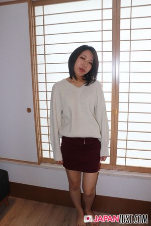 Slim Curvy Japanese Teen Satisfied and Filled With Cumload - Photo 10