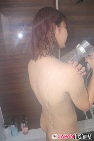 Petite Teen With Shave Pussy Japanese Got Creampie - Photo 25