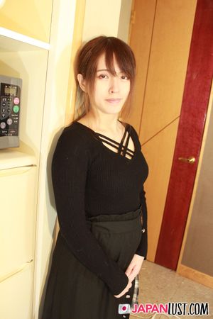 Big Tits Japanese Teen Pussy Drilled and Creampie - Photo 27