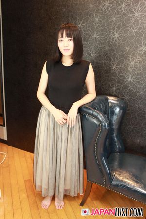 Cute Slim Teen Submit to Hard Cock and Creampie in POV - Photo 5