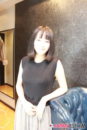 Cute Slim Teen Submit to Hard Cock and Creampie in POV - Photo 9