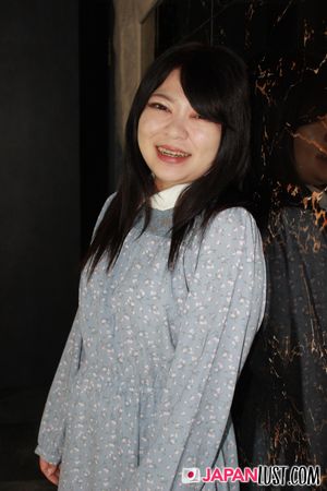 Hot Natural Body Japanese Rides and Get Creampie in POV - Photo 19