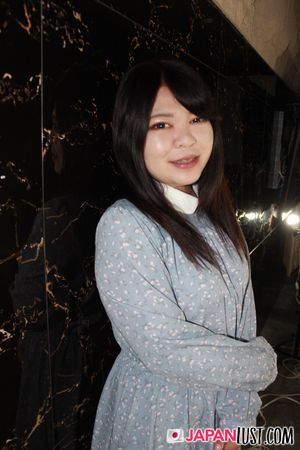 Hot Natural Body Japanese Rides and Get Creampie in POV - Photo 36